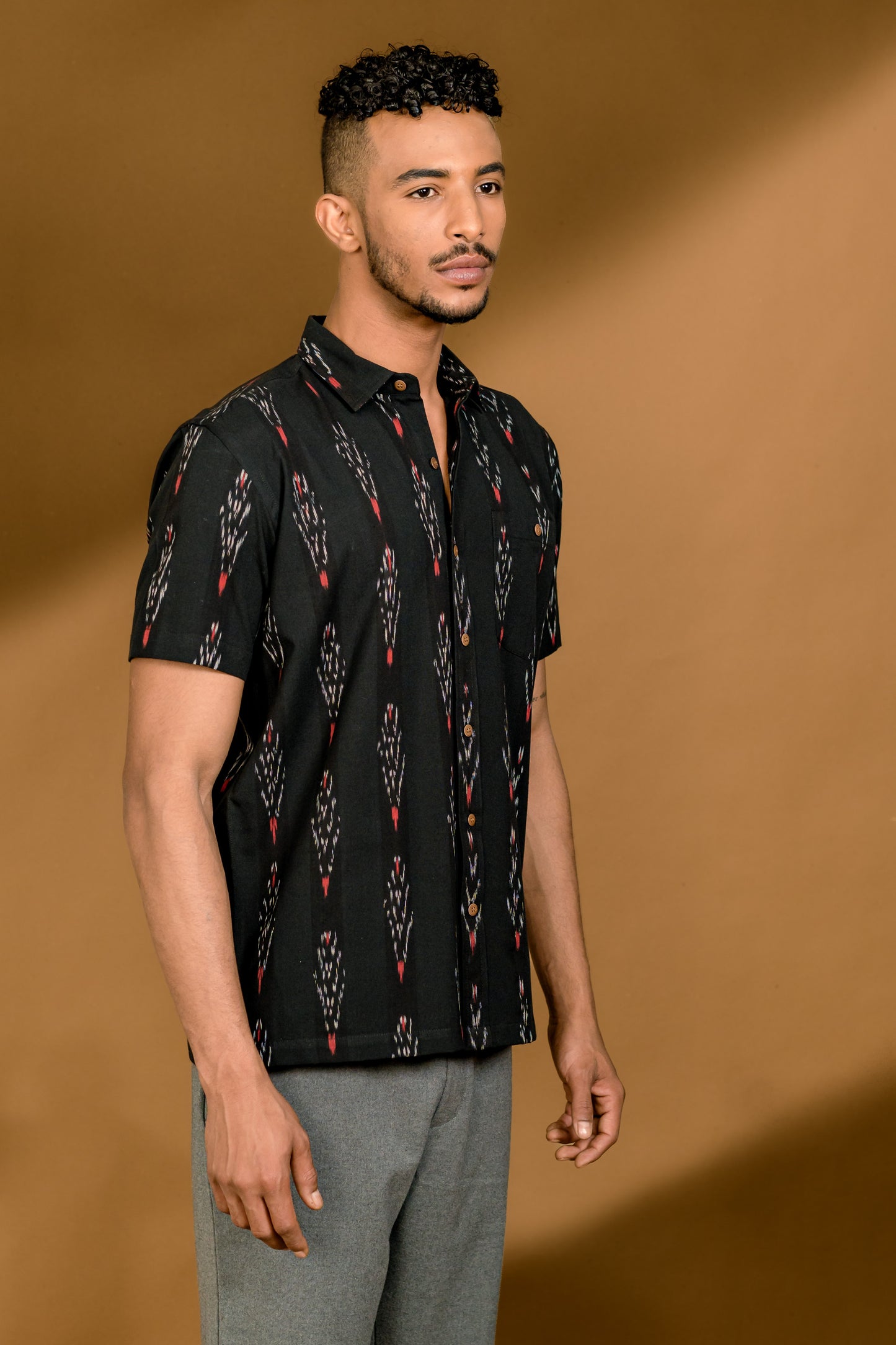 Short Sleeve Ikat Shirt - Black